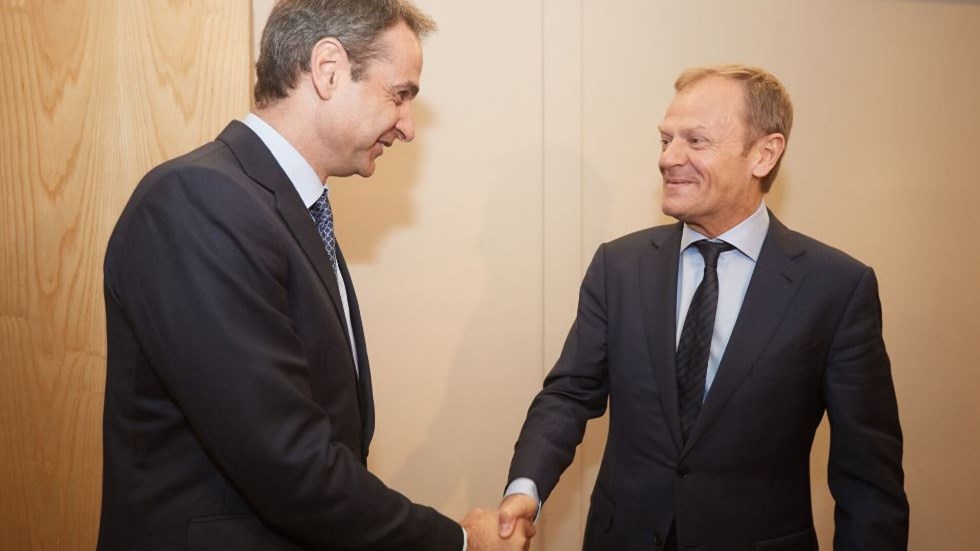 Μητσοτάκης σε Τουσκ:  Η χώρα χρειάζεται αξιόπιστη κυβέρνηση – ΦΩΤΟ