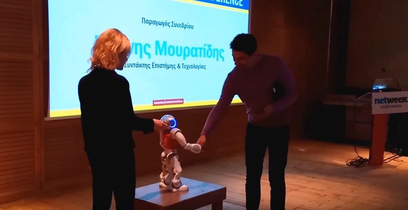 Ερμής – Το ρομπότ του Πολυτεχνείου Κρήτης που μιλά ελληνικά – ΒΙΝΤΕΟ