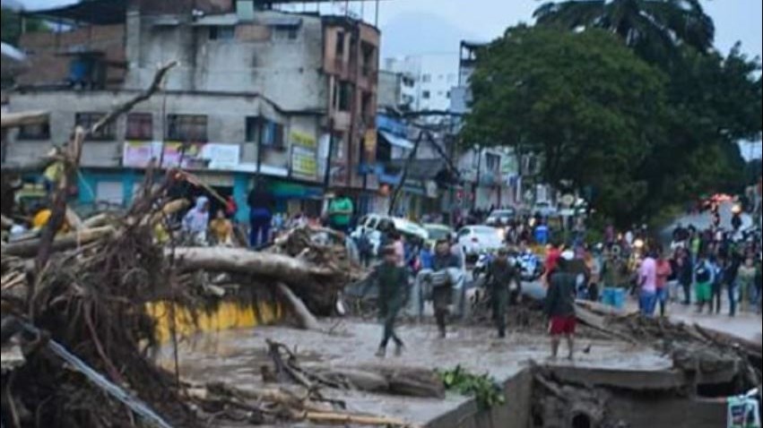 Εκατόμβη νεκρών στην Κολομβία από τόνους λάσπης