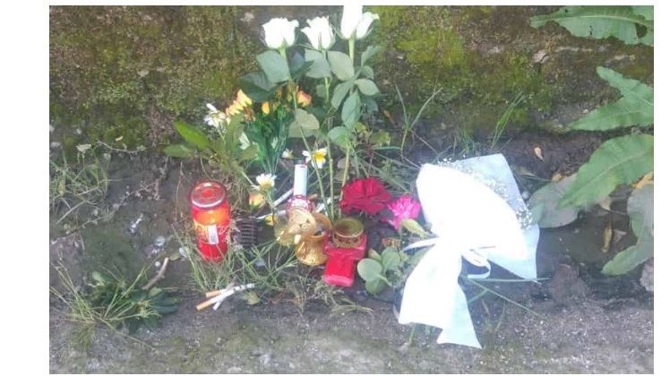 Το τελευταίο αντίο στους νέους που έχασαν τη ζωή τους στην άσφαλτο