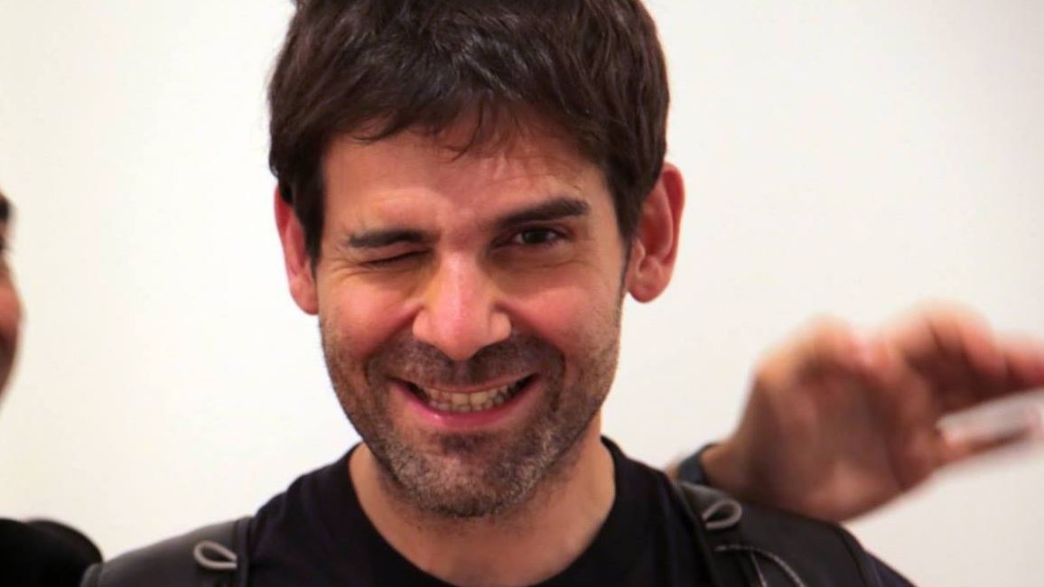 Μενέλαος Καραμαγγιώλης: Ψάχνοντας τους ήρωες των ταινιών βρέθηκα μπροστά σε μια Αθήνα διαφορετική