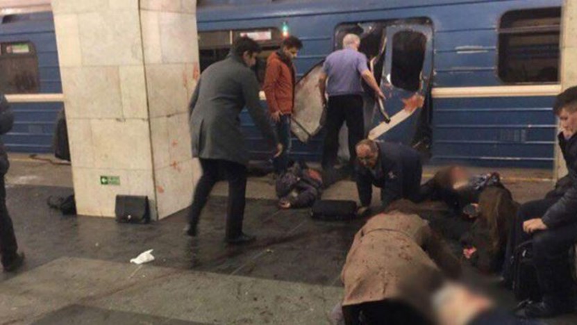 Νέα φωτογραφία από την έκρηξη σε σταθμό μετρό της Αγίας Πετρούπολής – ΤΩΡΑ