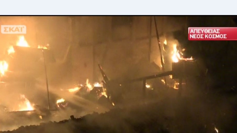 Φωτιά σε εξέλιξη σε εργοστάσιο ξυλείας στο Νέο Κόσμο – ΒΙΝΤΕΟ