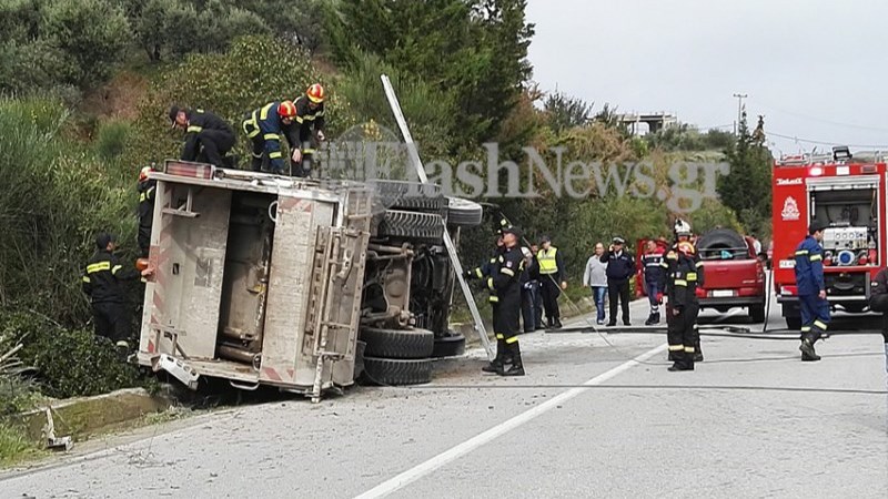 Νέες ΦΩΤΟ από το τραγικό δυστύχημα με το απορριμματοφόρο – Απεγκλωβίστηκε ο νεκρός οδηγός