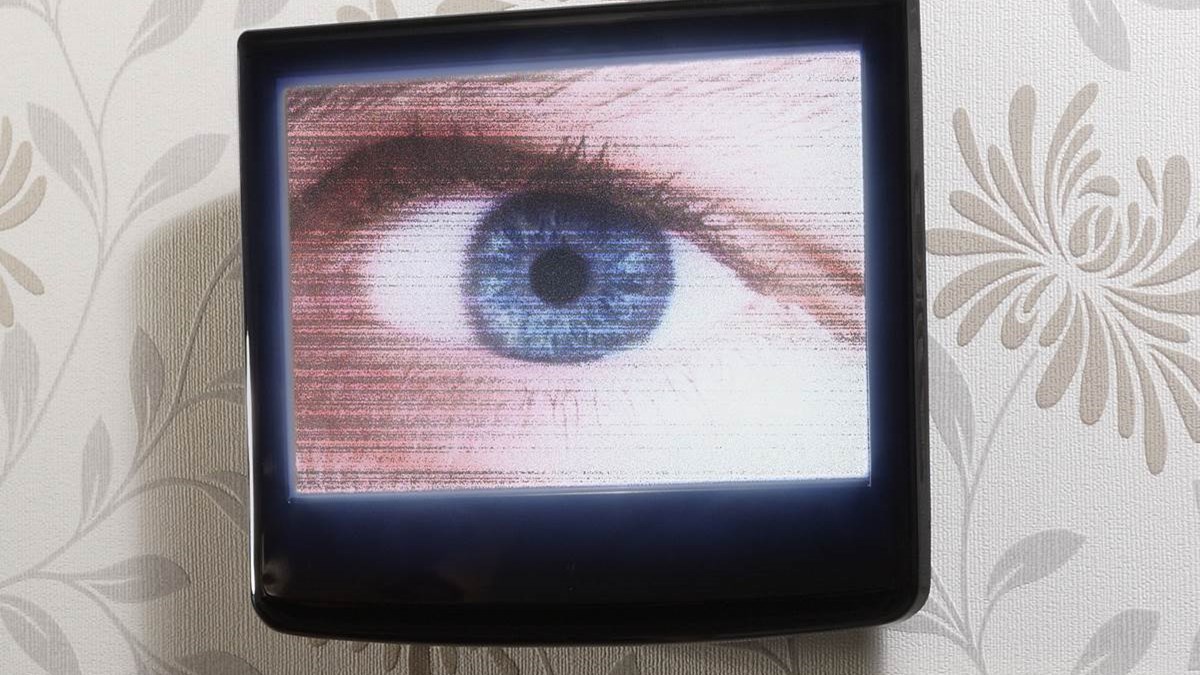 Προσοχή – Πώς μπορεί ένας χάκερ να σας βλάψει μέσα από την έξυπνη τηλεόρασή σας