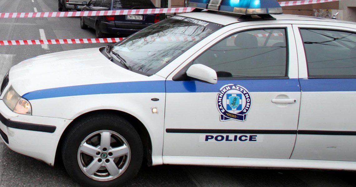 Καρτέρι θανάτου σε γιο γιατρού στο Παλαιό Φάληρο – Νοσηλεύεται σε σοβαρή κατάσταση – ΒΙΝΤΕΟ