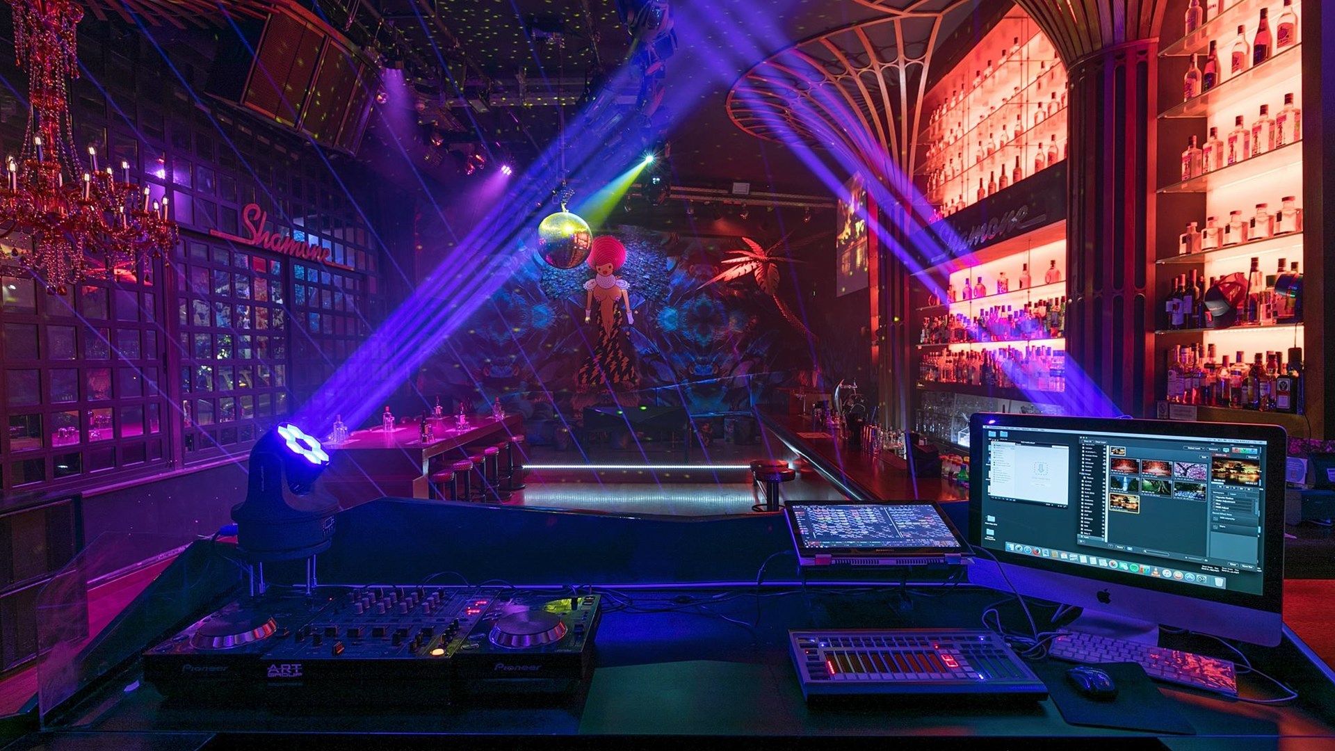 Αυτά είναι τα δύο μαγαζιά του Φώτη Σεργουλόπουλου στα οποία μπήκε λουκέτο – ΦΩΤΟ