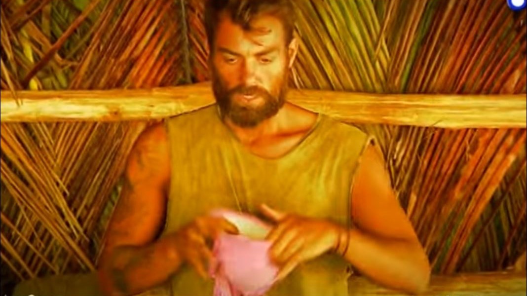 Survivor – Το τρολάρισμα του Χανταμπάκη στην Παπαδοπούλου με το… σουτιέν – ΒΙΝΤΕΟ