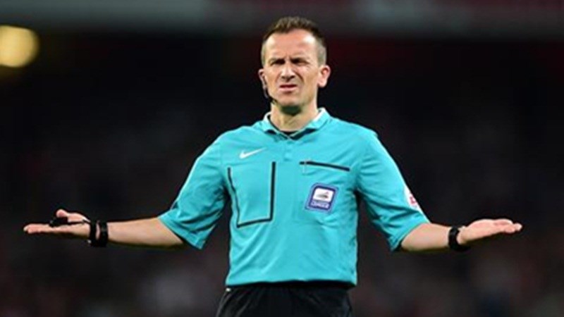 Ασύλληπτη γκάφα διαιτητή στην Αγγλία –  ΒΙΝΤΕΟ