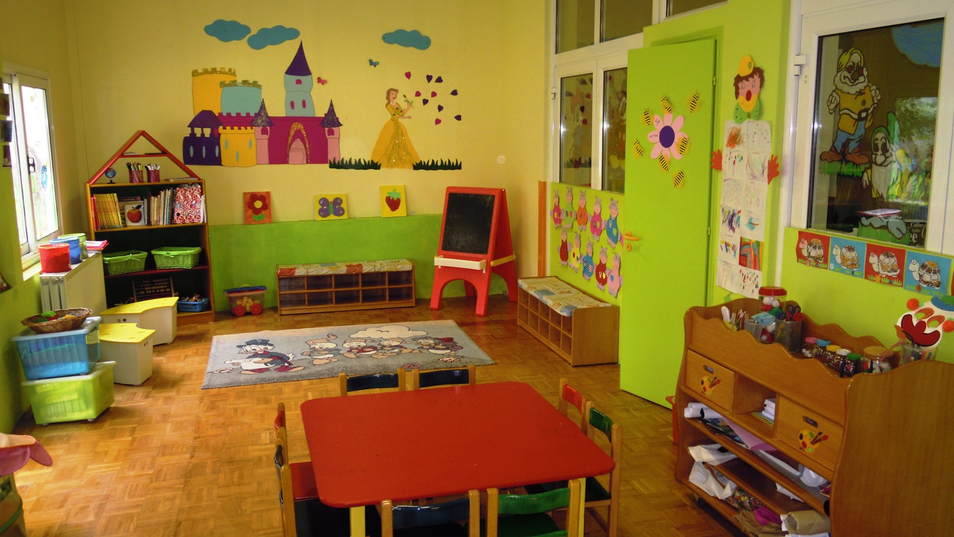 Πότε θα γίνουν οι εγγραφές σε νηπιαγωγεία και δημοτικά σχολεία