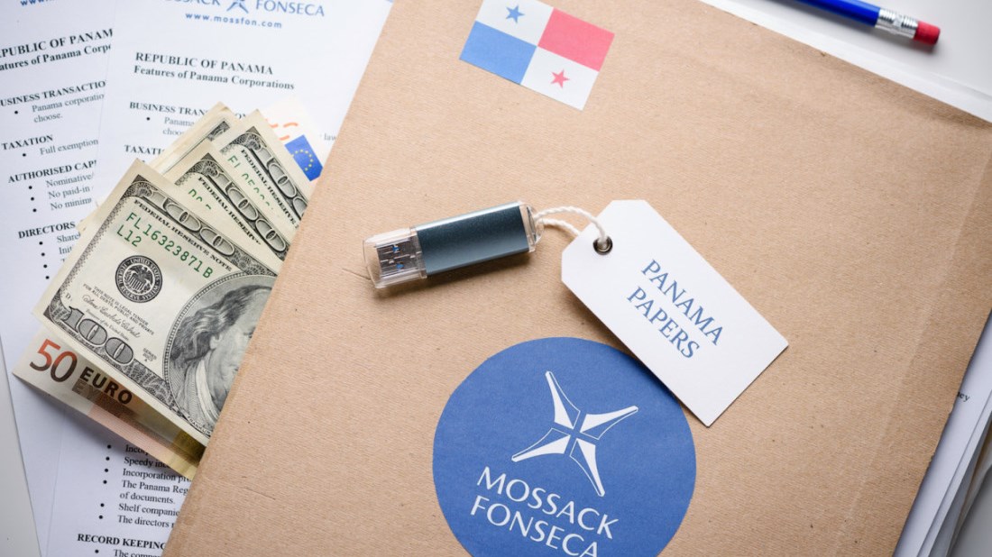 Έλληνες εισαγγελείς στη Χάγη για τα Panama Papers