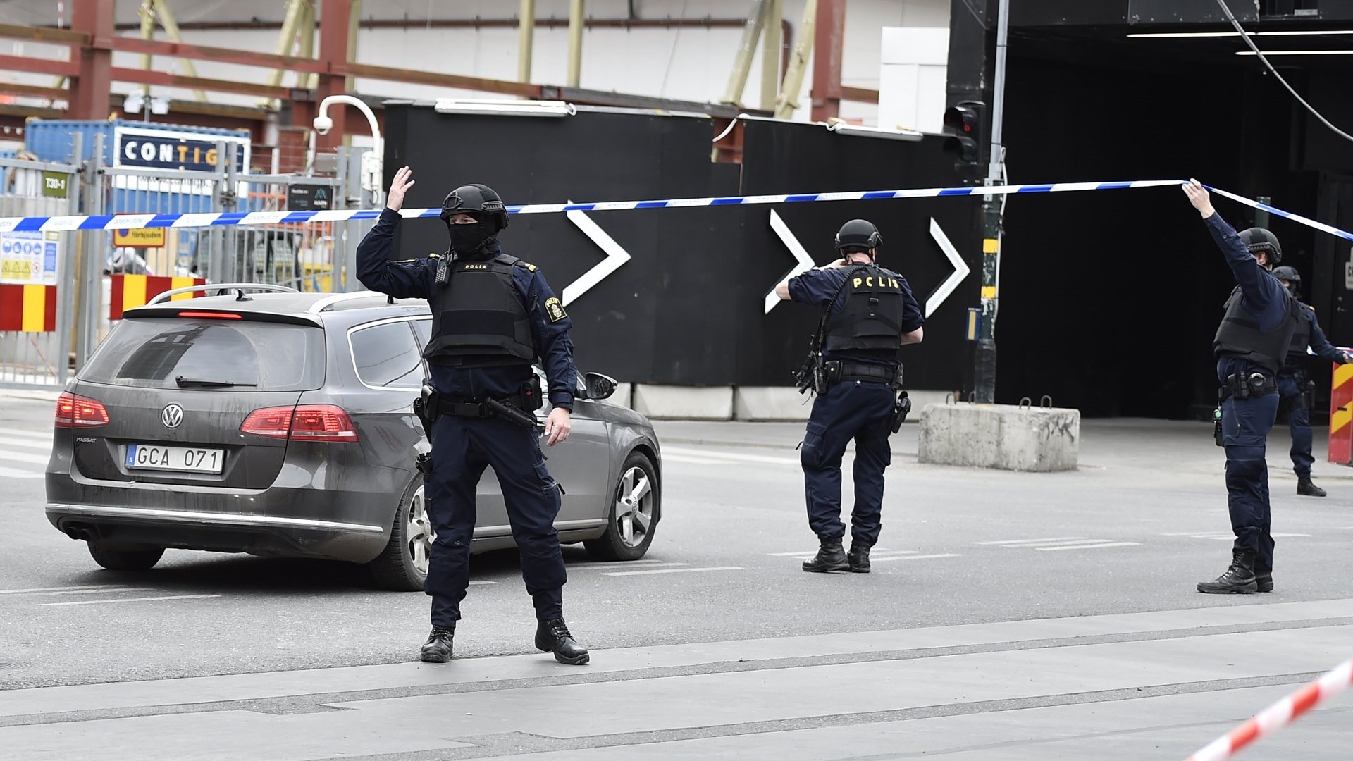 Η σουηδική αστυνομία ανακρίνει δύο πρόσωπα για την επίθεση στη Στοκχόλμη