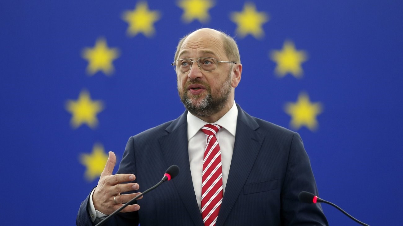 Καμπάνια του CDU: “Ο Σουλτς θέλει να σώσει τους χρεοκοπημένους Έλληνες” – ΒΙΝΤΕΟ