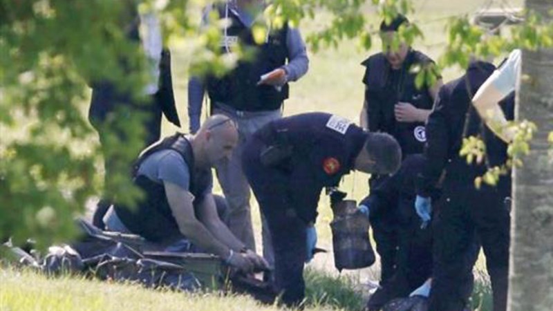 Παρέδωσε τα όπλα η ΕΤΑ – Βρέθηκαν 3,5 τόνοι σε κρυψώνες που υπέδειξαν