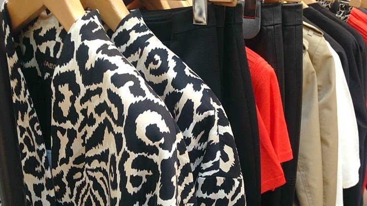 Πασίγνωστη εταιρεία ενδυμάτων βρίσκεται ένα βήμα πριν από την χρεοκοπία