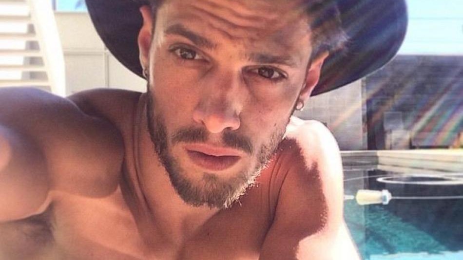 Κολλητός φίλος του Σπαλιάρα «αδειάζει» τον Χανταμπάκη: Τι είπε στην κάμερα – ΒΙΝΤΕΟ