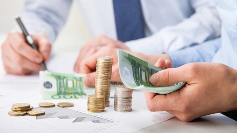 Τρόμο προκαλούν πιθανές αλλαγές της τελευταίας στιγμής σε συντάξεις και αφορολόγητο