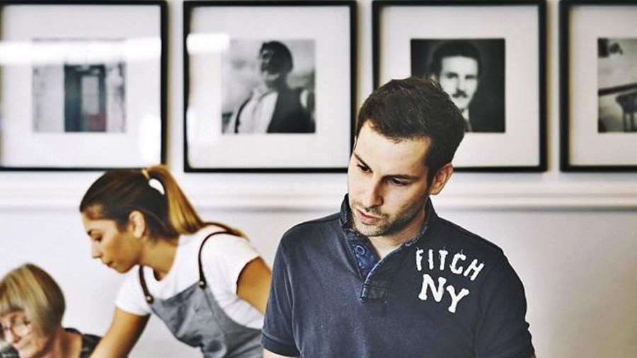 Μετανάστευσε λόγω κρίσης και άνοιξε ένα από τα καλύτερα εστιατόρια της Αυστραλίας