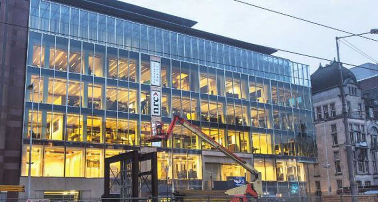 Άμστερνταμ – Καταφθάνει στο σημείο το τμήμα εξουδετέρωσης εκρηκτικών μηχανισμών – ΤΩΡΑ