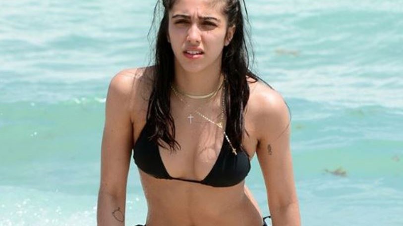 Η κόρη της Μαντόνα με… αξύριστες μασχάλες – ΦΩΤΟ