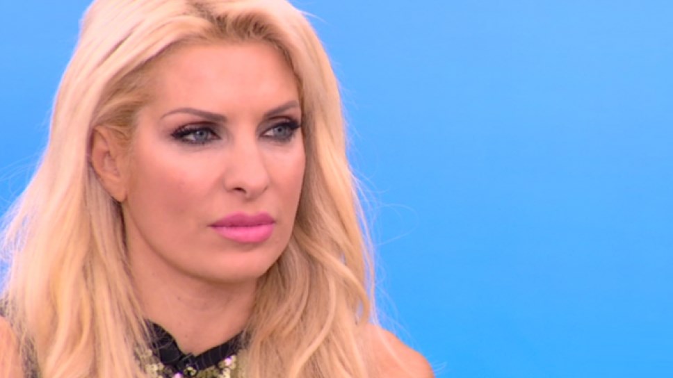 Γιατί δάκρυσε η Μενεγάκη στον αέρα της εκπομπής της – ΒΙΝΤΕΟ