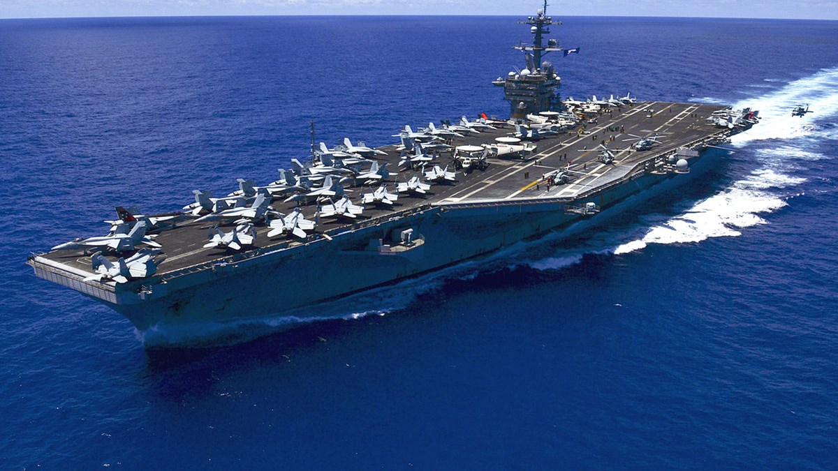 Κλιμακώνεται η ένταση – Κοινή επίδειξη ναυτικής ισχύος Ιαπωνίας – ΗΠΑ
