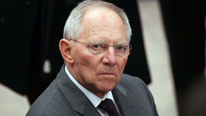 Ο Σόιμπλε πήρε θέση για τις γαλλικές εκλογές