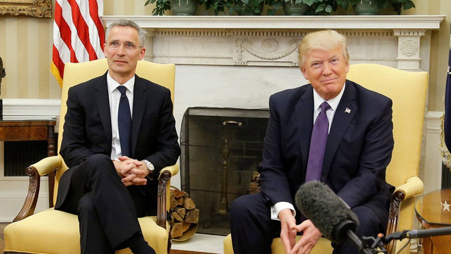 Στροφή Τραμπ έναντι του ΝΑΤΟ: “Δεν είναι πλέον παρωχημένο αλλά ασπίδα για την παγκόσμια ειρήνη”