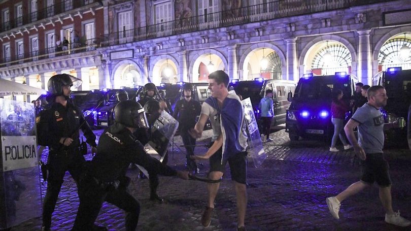 Γυαλιά καρφιά τα έκαναν στη Μαδρίτη οι οπαδοί της Λέστερ – ΒΙΝΤΕΟ