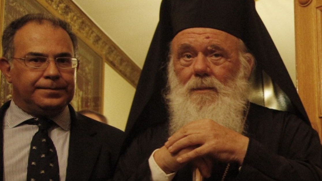 Με… Survivor απάντησε στη Βάκη για το Άγιο Φως ο εκπρόσωπος της Αρχιεπισκοπής