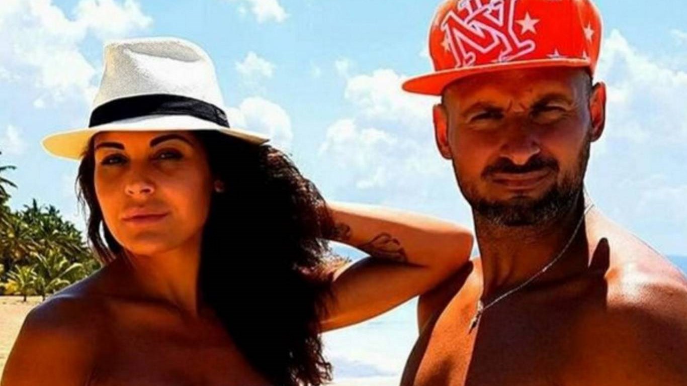 Οι νέες ΦΩΤΟ του μάνατζερ ράγκμπι με την Κολιδά από τον Άγιο Δομίνικο