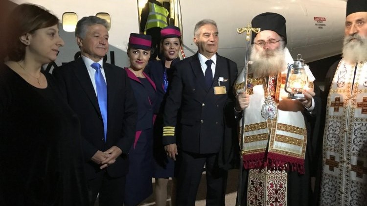 Η Κρήτη υποδέχτηκε το Άγιο Φως – ΦΩΤΟ