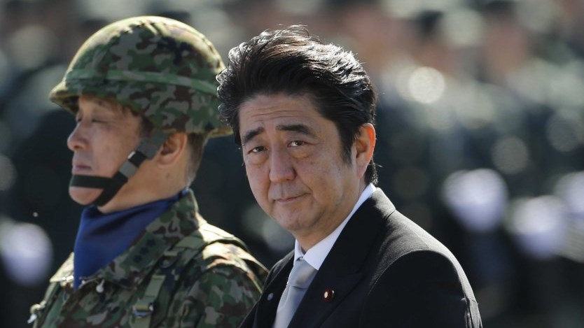 Ιαπωνία: Ο Άμπε καλεί τη Βόρεια Κορέα να εγκαταλείψει το πυραυλικό της πρόγραμμα