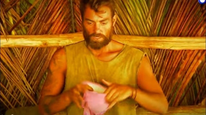 Τι είπε ο Χανταμπάκης για… το σουτιέν της Παπαδοπούλου – ΒΙΝΤΕΟ