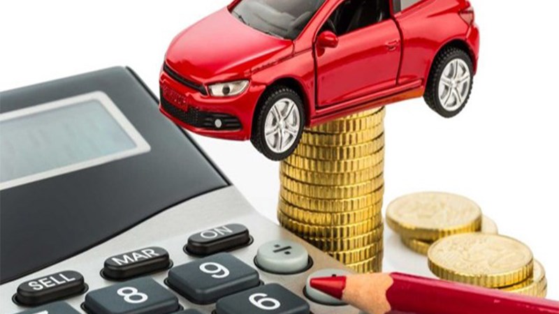 Μειώνονται οι φόροι στα εταιρικά αυτοκίνητα