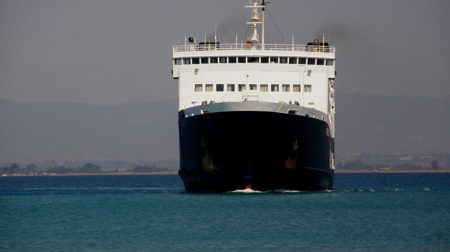 Γιατί συνελήφθη ο πλοίαρχος του «Φιόρ ντι Λεβάντε»