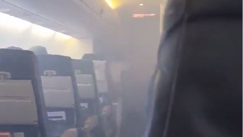 Τρόμος στον αέρα για 53 επιβάτες – ΒΙΝΤΕΟ
