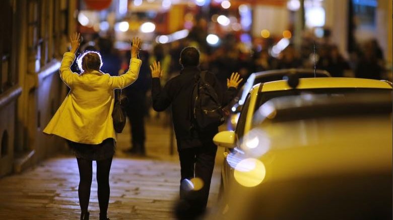 Παρίσι: Το Ισλαμικό κράτος ανέλαβε την ευθύνη για την αιματηρή επίθεση – ΤΩΡΑ
