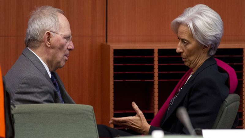 Σκληρή κόντρα Βερολίνου – ΔΝΤ για ελληνικό χρέος και πλεονάσματα