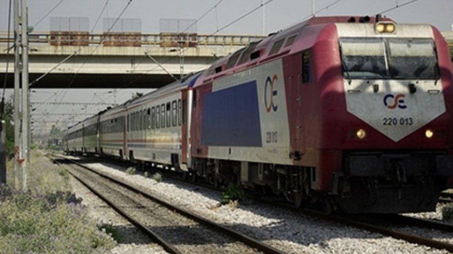 Τρένο παρέσυρε και σκότωσε 40χρονη – Ερευνάται το ενδεχόμενο της αυτοκτονίας