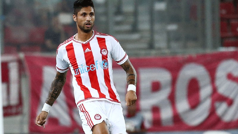 Ολυμπιακός – ΠΑΣ 2-0 (24′)