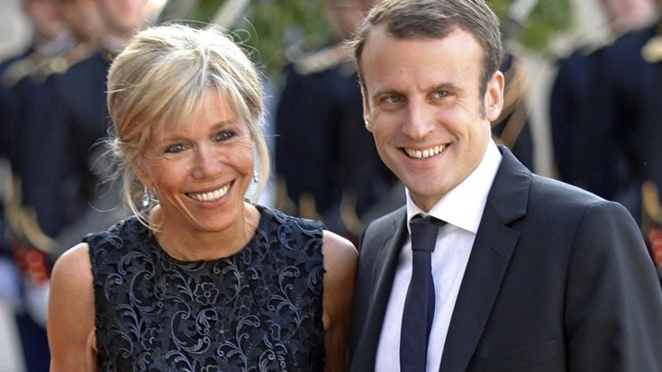 Αυτή είναι η σύζυγος του Μακρόν με την οποία έχουν 25 χρόνια διαφορά – ΦΩΤΟ