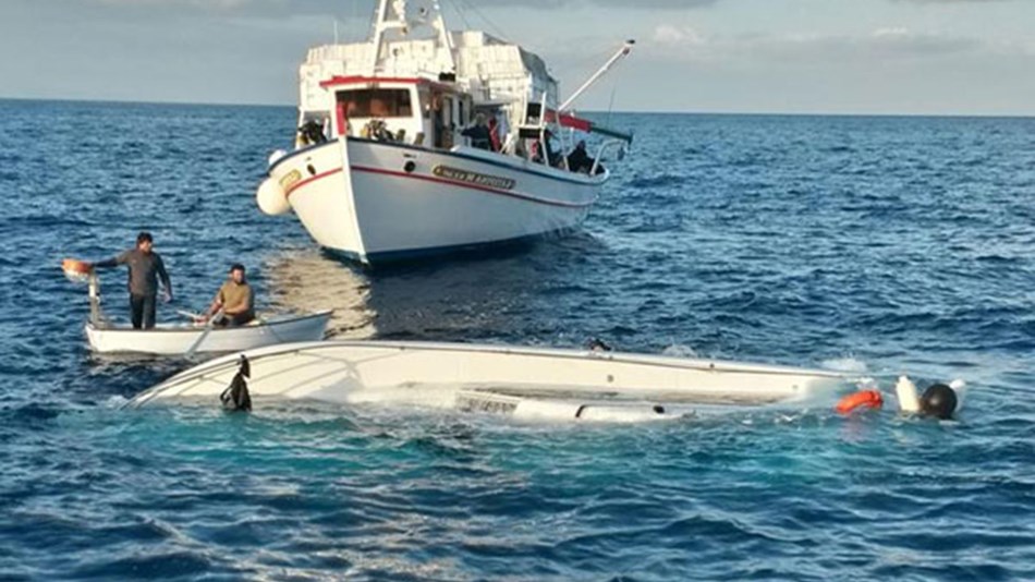 Ναυτική τραγωδία με 16 νεκρούς ανοιχτά της Λέσβου