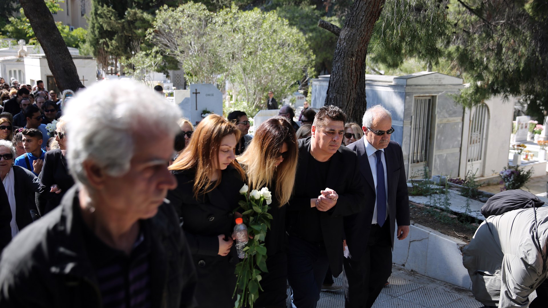 Το τελευταίο χειροκρότημα στον Στάθη Ψάλτη – ΦΩΤΟ – ΒΙΝΤΕΟ