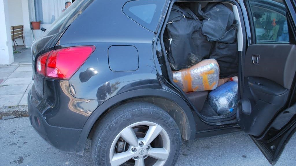Με κλεμμένο αυτοκίνητο μετέφερε 210 κιλά κάνναβης