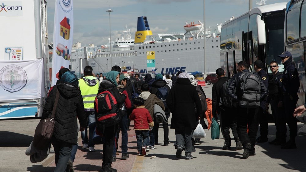 Σε επιφυλακή η αστυνομία στον Πειραιά – Δύο συγκεντρώσεις για τους πρόσφυγες την Τετάρτη