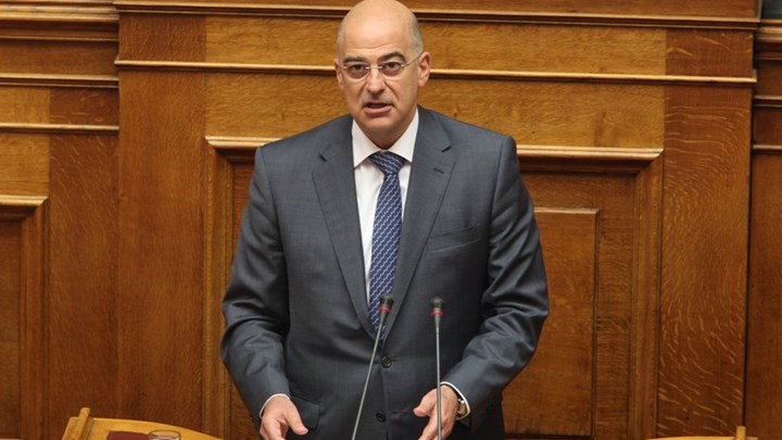 Δένδιας: Το νομοσχέδιο για τον εξωδικαστικό γράφτηκε στο εξωτερικό – Τι απάντησε ο υπουργός Οικονομίας