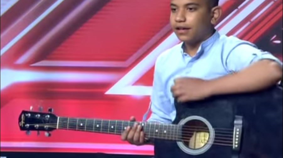 X Factor – Δάκρυσαν οι κριτές από την ερμηνεία του 16χρονου – ΒΙΝΤΕΟ