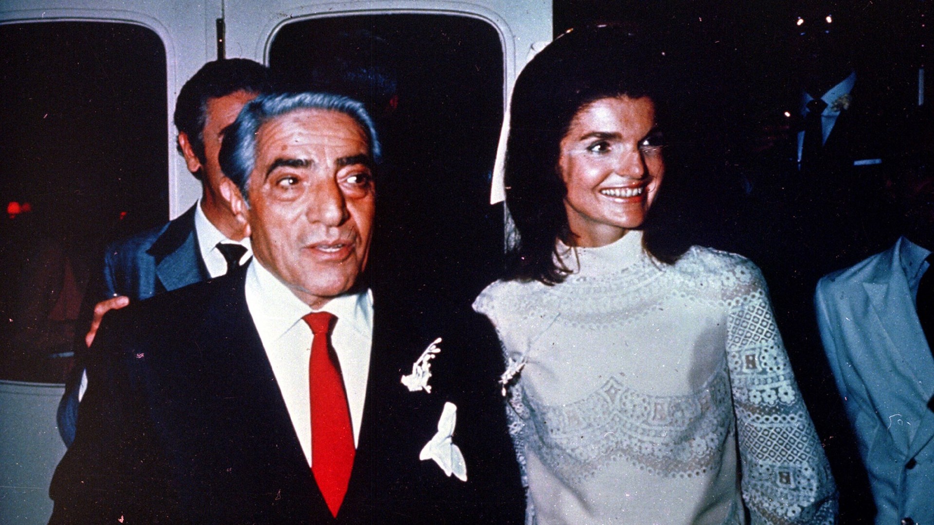 Στο φως άγνωστες λεπτομέρειες του γάμου του Ωνάση με την Τζάκι