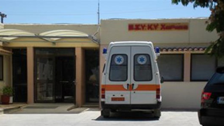 ΠΟΕΔΗΝ: Μετέφεραν τραυματία με αγροτικό – Ως φορείο χρησιμοποίησαν σπασμένη πόρτα